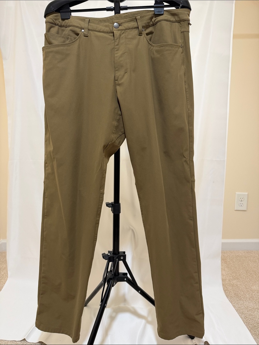 Lululemon Men’s ABC Classic Fit 5 Pocket Pant 36